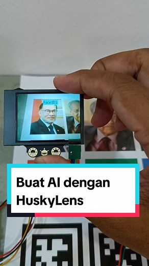 AI Face Recognition with HuskyLens - Color Recognition and Tag Recognition