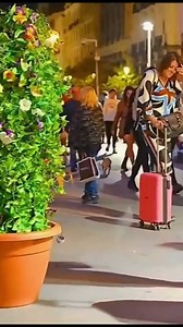 718K views · 8.9K reactions | Chuckle Chamber: Where Every Gag's a Hit!  #ChuckleChamber #comedy #videolucu #memes #funnyvideos #prankwars #pranks #love #video #reelkarofeelkaro Sam Real Madrid C.F. | Fake & Prank Tv | Facebook