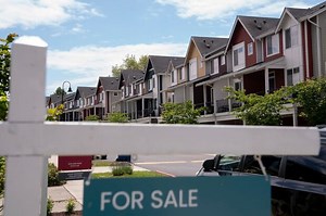 Mortgage Rates Drop to Lowest Level Since April '23