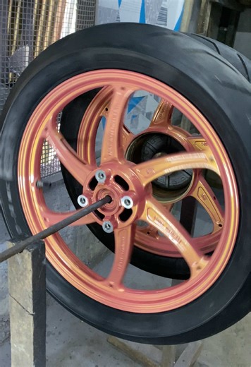 Repaint Velg: Transformasi dengan Warna Rose Gold