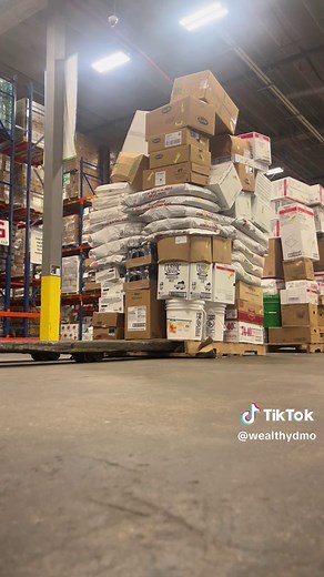 My stacking was horrible on this order 😅😂 #sysco #warehouse #syscofoods #orderselecting #orderpicker #food #orderselector