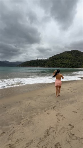 Bússola | Marketing Estratégico | MT e SP on Instagram: "É preciso dar pausa. Pausa pra respirar, pra sentir, pra lembrar quem você é. 🤍 Porque viver vai muito além de cumprir horários, metas e expectativas. Viver é estar presente. É cuidar da mente, do corpo e da alma. 🌿 Que em 2026 a gente VIVA. De verdade. Com intenção. Com propósito. ✨ #QueAconteça #2026 #VivaDeVerdade #Autocuidado #saudeemocional"