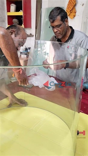 Crafting the perfect showcase! ✨💎 #glassart #interiordesign #glasscraft #glasstumbler #jewellery