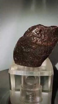 Météorite achondrite non classée à l'étude / 32,81 g #meteorite