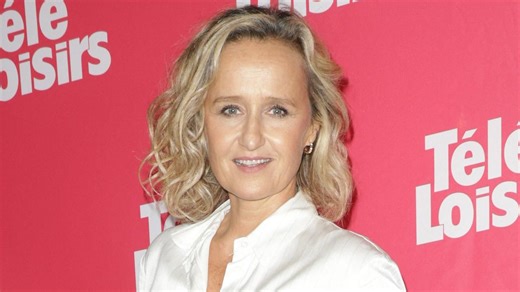 Caroline Roux : son célèbre mari, ses 2 enfants, sa vie de famille recomposée… Ce que vous ne saviez pas sur la journaliste