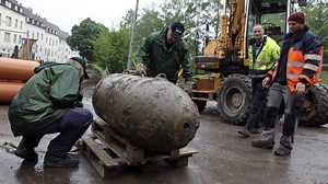 Sprengstoff | Entschärfung von Blindgänger-Bomben