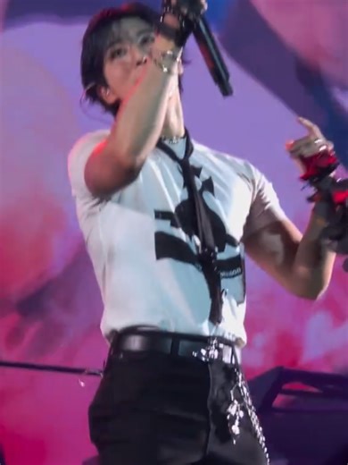 hold my hand - Han solo #hanjisung #skz #dominate #foconokpop | han jisung