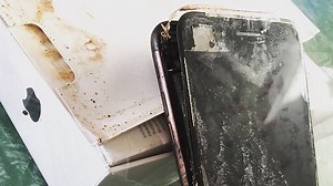 iPhone 7 catches fire