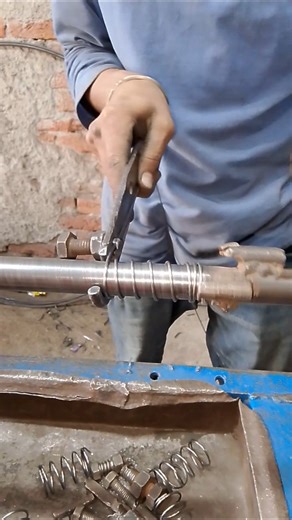 Industrial Grade Thick Wire Spring Manufacturing on Lathe MachineHigh-Strength Spring #machinemade