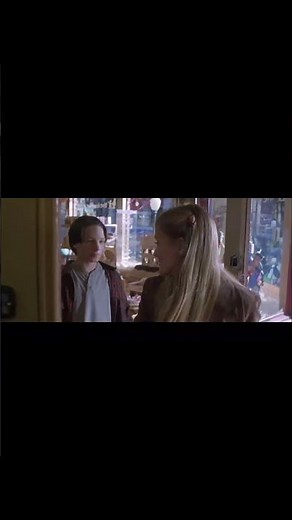 The brilliance of Small Soldiers #kirstendunst #90s #joedante