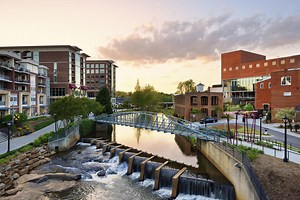 Greenville Travel Guide - Expert Picks for your Vacation