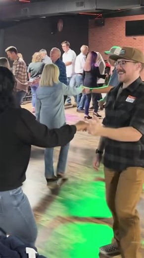 Did you know? 1) It’s easier then you think 2) Dancing makes you happy - Science confirms 3) Dance will change your life! You comin’? Visit us in New Braunfels at www.swingjunction.org/classes _ #swingjunction #dancelessons #newbraunfels #countrydancing #learntodance