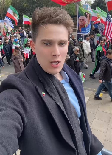 RT @NicholasLissack: I’m in London, marching with 30k brave Iranian patriots to the US embassy, demanding President Trump finish the job.…