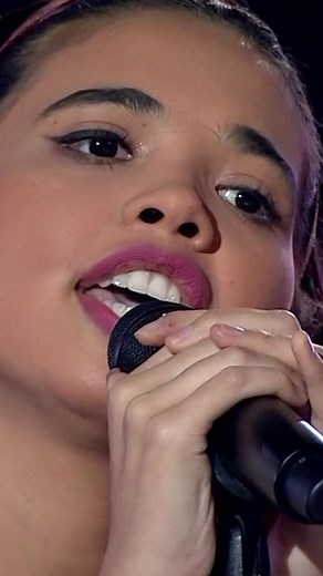 Natalia Reyes brilla en The Voice CHV con Billie Eilish