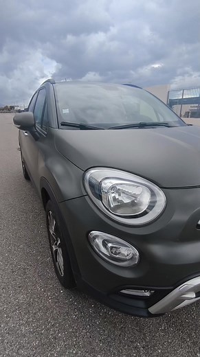 🚗 Nouveau véhicule disponible ! (le 2ᵉ du jour 😍) 👉 Découvrez cette Fiat 500X City Cross de 2018, au look moderne et urbain ! 💥 1.4L MultiAir – 140 ch – Essence – Boîte automatique 📅 Entretien à jour révision tout juste effectuée 🛡️ Garantie 6 mois (possibilité d’extension 12 ou 24 mois) 💶 12 990 € Une voiture polyvalente, confortable et idéale pour la vie de tous les jours, prête à prendre la route dès aujourd’hui ! 📍Visible dès maintenant chez Marie CapCar Bastia 🔗 https://www.capcar.