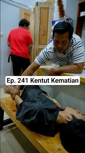 Ep. 241 Death Fart🤢 #asmr #mukbang #oldschoolwarung #parody #chinesewarung