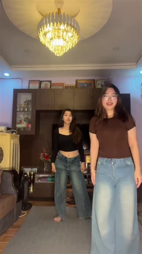 Bollywood Dance Fun: Step Mistakes and Laughs