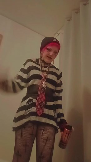 (◍•ᴗ•◍)✧*。 (@gigantomastia)’s videos with MONSTER ENERGY GUN! - KevinKempt