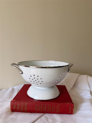 Vintage White Enamel Coated Metal Colander - Etsy