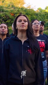 Te Toa o te Kohine Ponika ‘Aku Mahi’ Memorial Trophy! The NEW People’s Choice award - 𝙏𝙚 𝙆𝙪𝙧𝙪 𝙈𝙖𝙧𝙪𝙩𝙚𝙖 🏆 𝘏𝘦𝘳𝘦 𝘵𝘩𝘦𝘺 𝘢𝘳𝘦 𝘸𝘪𝘯𝘯𝘦𝘳𝘴 Naia Awatea, Bailee Tava, Te Kuru Marutea and their Waiata Tira. Te Matatini o Te Kāhui Maunga 2025 🤍⛰️🪶✨ #tematatini2025 #haka #winners | Te Matatini Society Incorporated