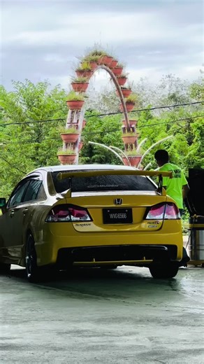 Exploring the Honda Civic Type R and Mugen Enhancements