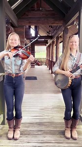 540K views · 25K reactions | The Crawdad Song 戀 Im using my new blue bow from Coruss 15% off when you use the code Hillary15 #fiddle #banjo #oldtime #clawhammer #buckdance | Hillary Klug | Facebook