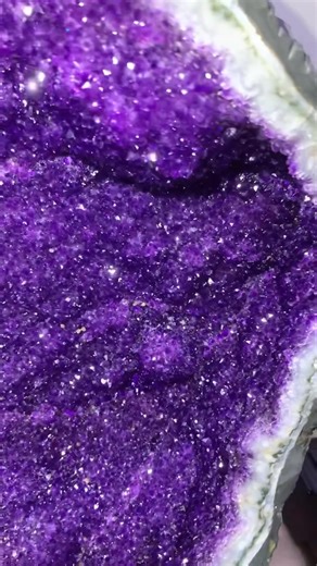 Amazing amethyst geode | Appreciation of Rough Crystal