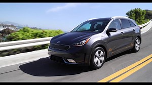 2020 Kia Niro PHEV Driving Video