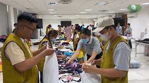 12K views · 430 reactions | Volunteers gathered at the Buddhist Tzu...