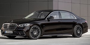 Mercedes-Benz Unveils Tech-Packed 2021 S-Class