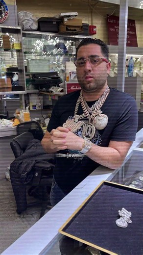 Trax explain how the business works #business #trax #traxnyc #shorts #trending #nojumper