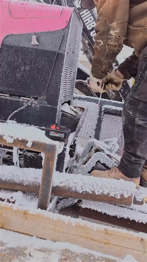 WELDPORN on Instagram: "Tis the season @thecontainerguytv #weldeverydamnday"