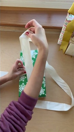 Tie a Flat-Back Bow That Sits Neatly on Gifts