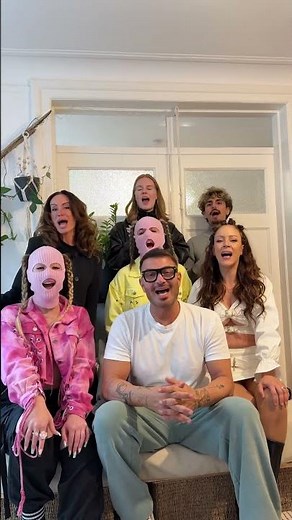 Guess whoooooo? 👀💜