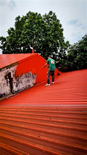 2.1M views · 5.7K reactions | Spray painting over the mold on my house exterior  | UNILAD Tech | Facebook