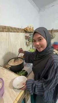 Chicken porridge? It's commonplace... try Labuan Banten's signature porridge soup!