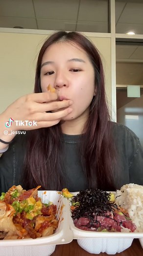 Delicious Poke and Poke Nachos with Crispy Wonton Chips