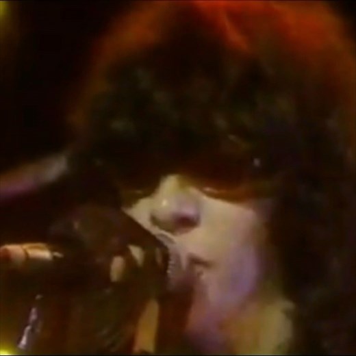 22K views · 1.7K reactions | RAMONES - Mama's Boy | Ramones Forever | Facebook