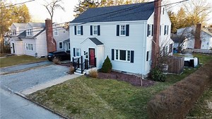 3 Boulevard Ct, New London, CT 06320 - MLS 170554412 - Coldwell Banker