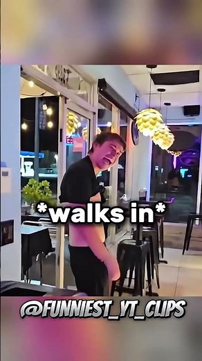 Fred Beyer stream snipes IRL 💀😂 #fredbeyer #funnymoments #funniestytclips #shorts