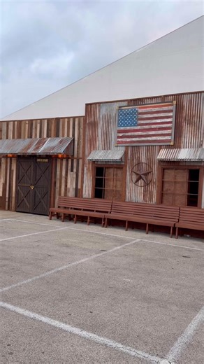 Bottomless Pit is up and at it early this morning | Bottomless Pit