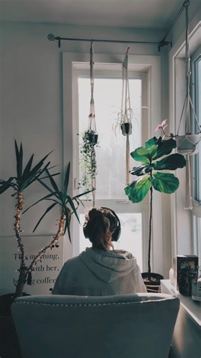 kalyn nicholson 🌞 | also what do you think life looks like in 2056? | Instagram