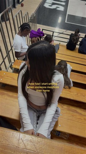 ️ (@leannql)’s video of Smile