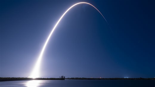 携手赴月，双星登月，美国蓝幽灵登月器与日本白兔R登月器，由SpaceX猎鹰九号火箭发射太空