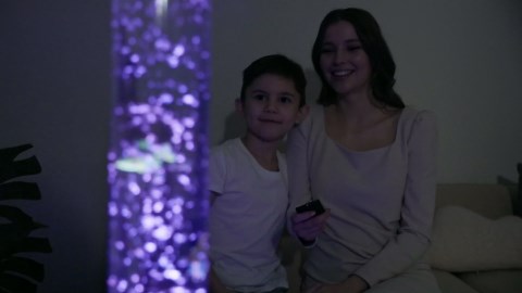 Special Supplies Aquarium Sensory Fish Bubble Light Tube with 16 LED Color Changing Nightlight Effect, Remote Control, and 5 Fishes, Colorful Floor Standing Lamp for Kids and Adults (4 feet)