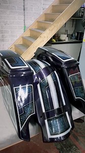 This custom bagger set was an absolute blast to paint ! It’s all away home now. Cannot wait to see it on the bike 🙌🏻⚡️ #PaintByJamesy | Hardline PaintWorx