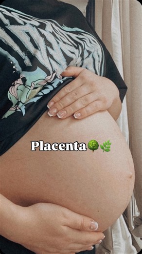 Anda.Kov | kutak sreće i umora on Instagram: "Da li ste vi vidjele svoju placentu?🌱🌳 #majcinstvo #microinfluencer #prviputmama #porod #roditeljstvo"