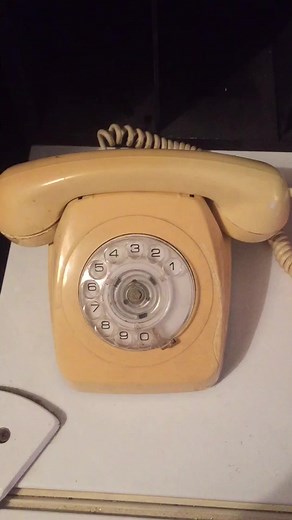 Rotary phone from the 80s #phone #australia