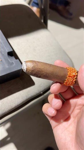 Definition Cigars Pig 🐷 Maduro was a flawless smoke. Have you tried it yet? #definitioncigars