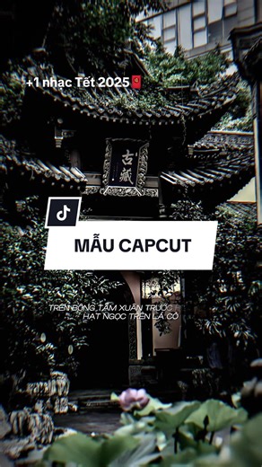 Cỏ Non Mềm và Hoa Tươi Mùa Xuân